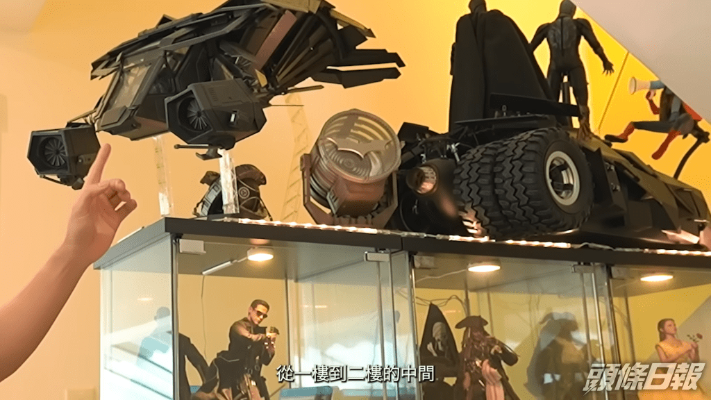 有很多《蝙蝠俠》。